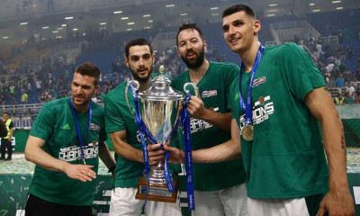 Παπαπέτρου: «Δεν είχα ονειρευτεί τέτοια στιγμή, ήμασταν οικογένεια»