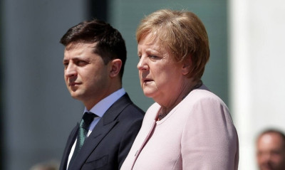 Ανησυχία για τη Μέρκελ: Άρχισε να τρέμει κατά τη διάρκεια επίσημης τελετής - Βίντεο ΣΟΚ