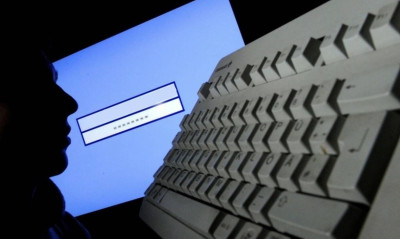 Προσοχή! Δεχτήκατε SMS - παγίδα; Η προειδοποίηση της δίωξης ηλεκτρονικού εγκλήματος (video)