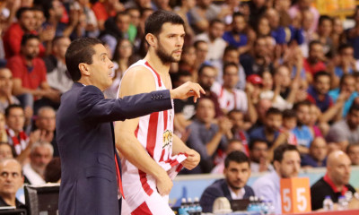 Μακάμπι Τελ Αβίβ: Ο Σφαιρόπουλος περιμένει τις εξελίξεις στον Ολυμπιακό για Παπανικολάου