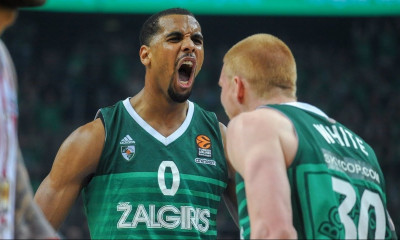 Το «αντίο» του Ντέιβις στη Ζαλγκίρις