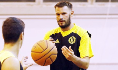 Συνεχίζει στον Ηλυσιακό και τη νέα σεζόν ο Φώτσης