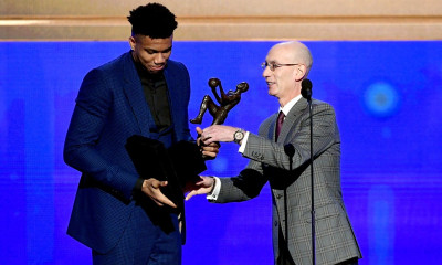 NBA: Η βράβευση και λόγος του Γιάννη Αντετοκούνμπο (video)