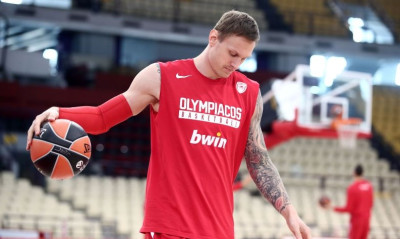 Επίσημα ελεύθερος από τον Ολυμπιακό ο Τίμα