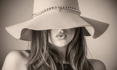 Μοντέλο έπαθε σοβαρά εγκαύματα μετά από φωτογράφιση (photos)