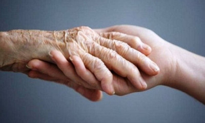 Είπε στη γιαγιά της ότι ο άντρας της την απατά! Η απάντησή της θα σας αφήσει με το στόμα ανοιχτό