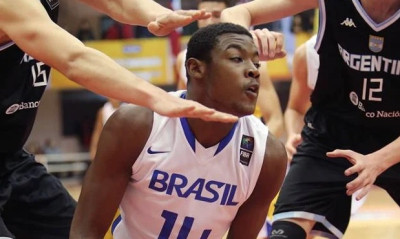 Σοκ! Πέθανε ο Μάικλ Ουτσέντου!