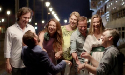 Λόγω Τιμής: Επιστρέφει 20 χρόνια μετά! Το πρώτο τρέιλερ (photos+video)