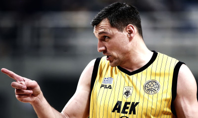 ΑΕΚ: Έμεινε μέχρι το 2020 ο Ματσιούλις (photo)