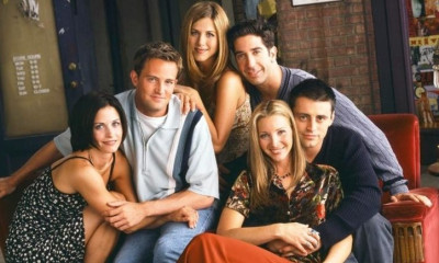 Ανατροπή! «Φεύγουν» τα «Φιλαράκια» από το Netflix - «Κολοσσός» πήρε τα δικαιώματα (photos+video)