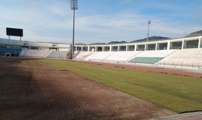 Βόλος: Νέος χλοοτάπητας στο Πανθεσσαλικό στάδιο (photos)