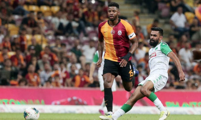 Γαλατασαράι-Παναθηναϊκός: Εισβολή Τούρκου οπαδού στο φινάλε (photos)