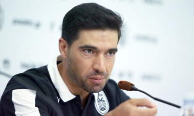 Φερέιρα: «Θέλουμε να γράψουμε ιστορία και να μπούμε στους ομίλους»