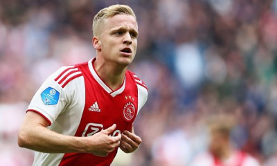 Άγιαξ: Μετά τον ΠΑΟΚ η πώληση Φαν Ντε Μπέεκ (photos+video)