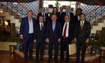 Μπασάκσεχιρ-Ολυμπιακός: Το γεύμα των Τούρκων στους «ερυθρόλευκους» (photos)