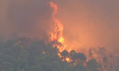 Φωτιά Εύβοια: Στις φλόγες το χωριό Μακρυμάλλη