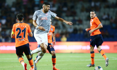 Ολυμπιακός: Ετοιμάζει πρόταση για Μπουχαλάκη η Μπολόνια