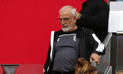 Σαββίδης στους παίκτες του ΠΑΟΚ: «Μη σκύβετε το κεφάλι»!