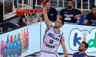 Παπαπέτρου: «Έχουμε πολύ δυνατό υλικό»