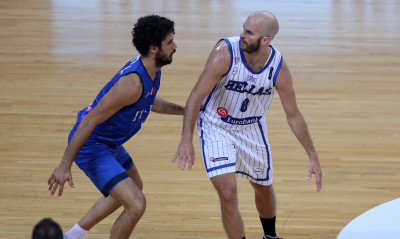 Ελλάδα-Ιταλία: Το show του Καλάθη και η «μαγική» πάσα στον Παπαπέτρου (video)