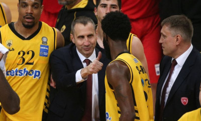 Η στήριξη της ΑΕΚ στον Μπλατ και το ευχαριστώ του Ολυμπιακού