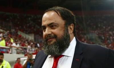 Μαρινάκης στους παίκτες: «Δεν τελειώσαμε ακόμα με Κράσνονταρ - Στόχος μας το πρωτάθλημα»