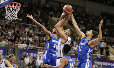 Εθνική ομάδα: Έγραψε ιστορία ο Μπουρούσης (photo)