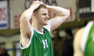 Ιωνικός Νικαίας: Ανανέωσε με Σάφτενααρ