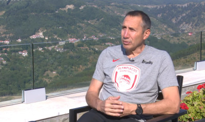 Μπλατ: «Μίλησα με την ελπίδα να βοηθήσω ανθρώπους που πάσχουν από σοβαρές ασθένειες» (video)