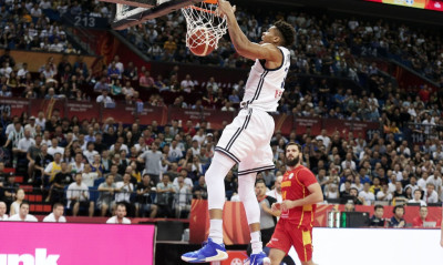 Ανεβαίνοντας τα σκαλοπάτια ένα - ένα