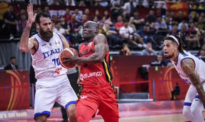 Παγκόσμιο Κύπελλο Μπάσκετ 2019: Τσαμπουκάς και… κουτουλιά στο Ιταλία-Ανγκόλα (video)