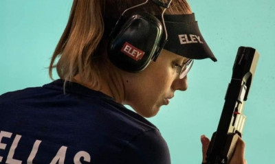 Άννα Κορακάκη: Στη Βραζιλία με «καυτό» μπικίνι (pics)