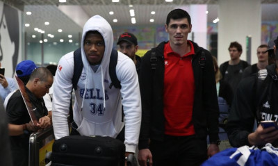 Παγκόσμιο Κύπελλο Μπάσκετ 2019: Η συνάντηση των Ελλήνων με τους Τούρκους στη Σενζέν (photos)