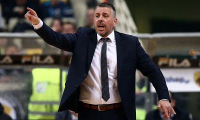 Παπαθεοδώρου: «Η Εθνική πρέπει να παίξει για το απόλυτο»