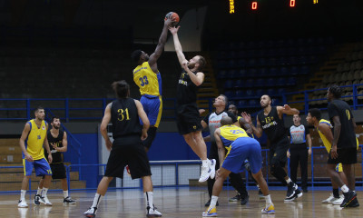 ΑΕΚ: Φιλική νίκη με Περιστέρι (photos)