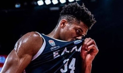 Αντετοκούνμπο: Το πρώτο του μήνυμα μετά τον αποκλεισμό της Εθνικής (photo)