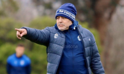 Σοκ! 18χρονος ισχυρίζεται ότι είναι γιος του Μαραντόνα (pic)