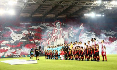 Ολυμπιακός-Τότεναμ: Τρομερό «ερυθρόλευκο» κορεό στο «καμίνι» του Καραϊσκάκη (photos&video)