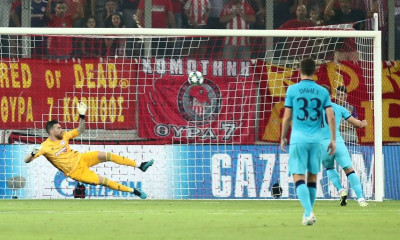 Ολυμπιακός – Τότεναμ: Σε πέντε λεπτά «παγώνουν» το Φάληρο οι Κέιν, Μόουρα (videos+photos)