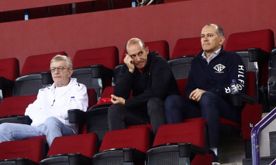 Πουλάνε τρέλα και σανό γιατί είναι τσάμπα…