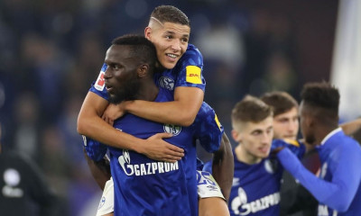 Κορυφή στη Γερμανία για Σάλκε (video)