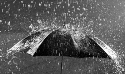 Βροχή: Πράγματα που πρέπει, και πράγματα που δεν πρέπει να κάνεις!