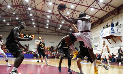 Basket League: Το show του Σμιθ και η νίκη του Ηφαίστου (video)