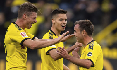 Champions League: Πέρασε από την Πράγα η Ντόρτμουντ, έμεινε στο μηδέν η Νάπολι (videos)