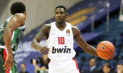 Το απίστευτο στιγμιότυπο του Τσέρι που βάζει υποψηφιότητα για blooper της χρονιάς! (video)