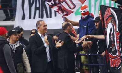 Θύρα 7 υπέρ Αγγελόπουλων για το «μέχρι τέλους»!