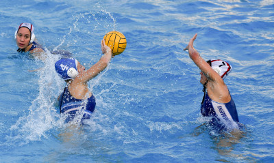 Πόλο γυναικών: Έκπληξη και νίκη για Γλυφάδα