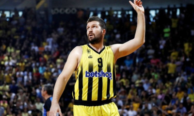 Σακελλαρίου: «Να παίξουμε και για τον Λευτέρη»