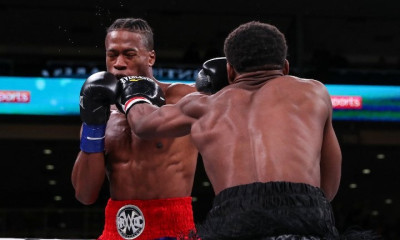 Σε κώμα μποξέρ, μετά από σκληρά χτυπήματα του αντιπάλου (photos+video)