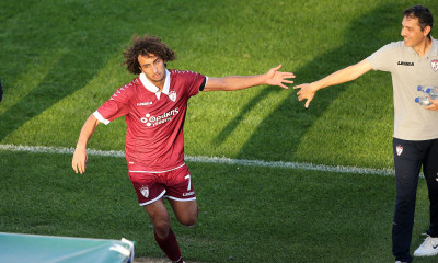 Σκάνδαλο στο ΟΑΚΑ: Η γροθιά του Ουάρντα που δεν πήρε «χαμπάρι» το VAR! (photos)